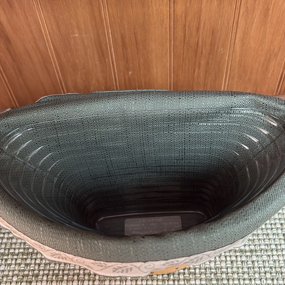 Longaberger 2005 Wrought Iron Hanger Wall Vase Basket w/Orotector & Liner - Picture 12 of 12